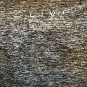 NWOT Livi Active Wear Smoke Free Home